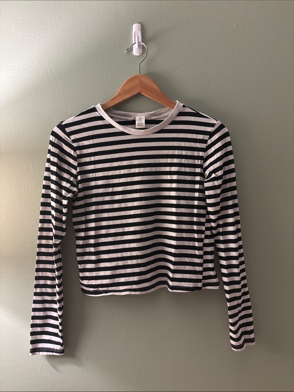 H&M Black & White Striped Long Sleeve Tee
